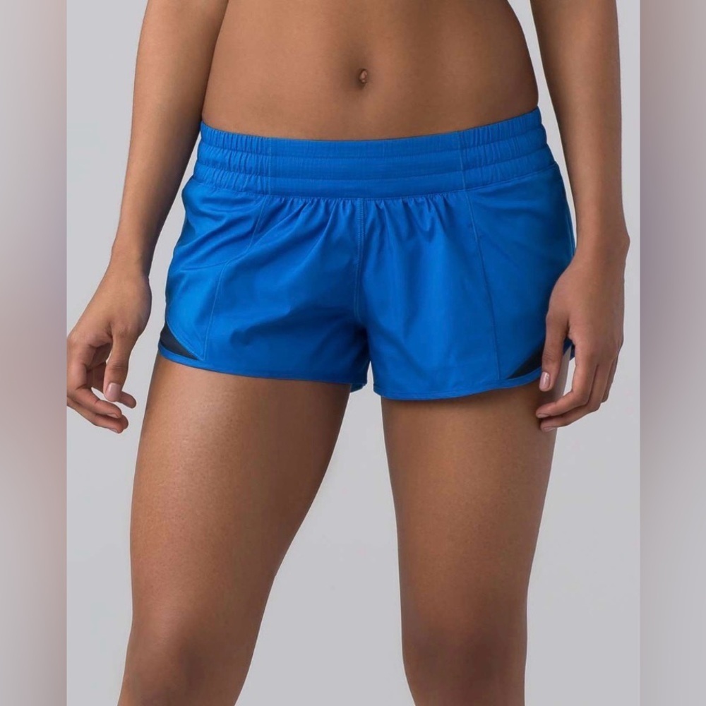 Lululemon Hotty Hot Short II *2.5" in Lakeside Blue - Picture 2 of 8